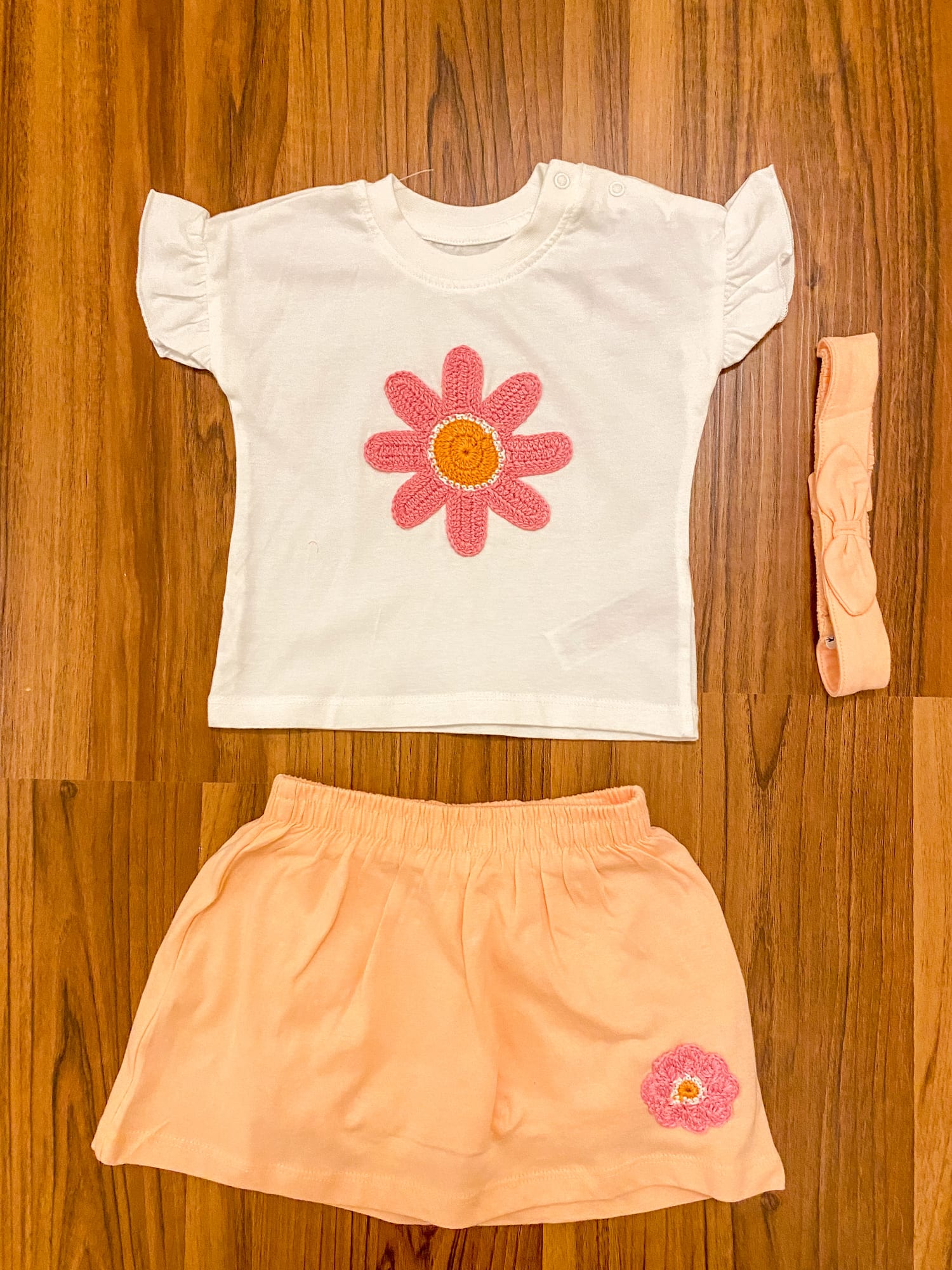 Flower Crochet T-shirt & shorts set - additional photo 2