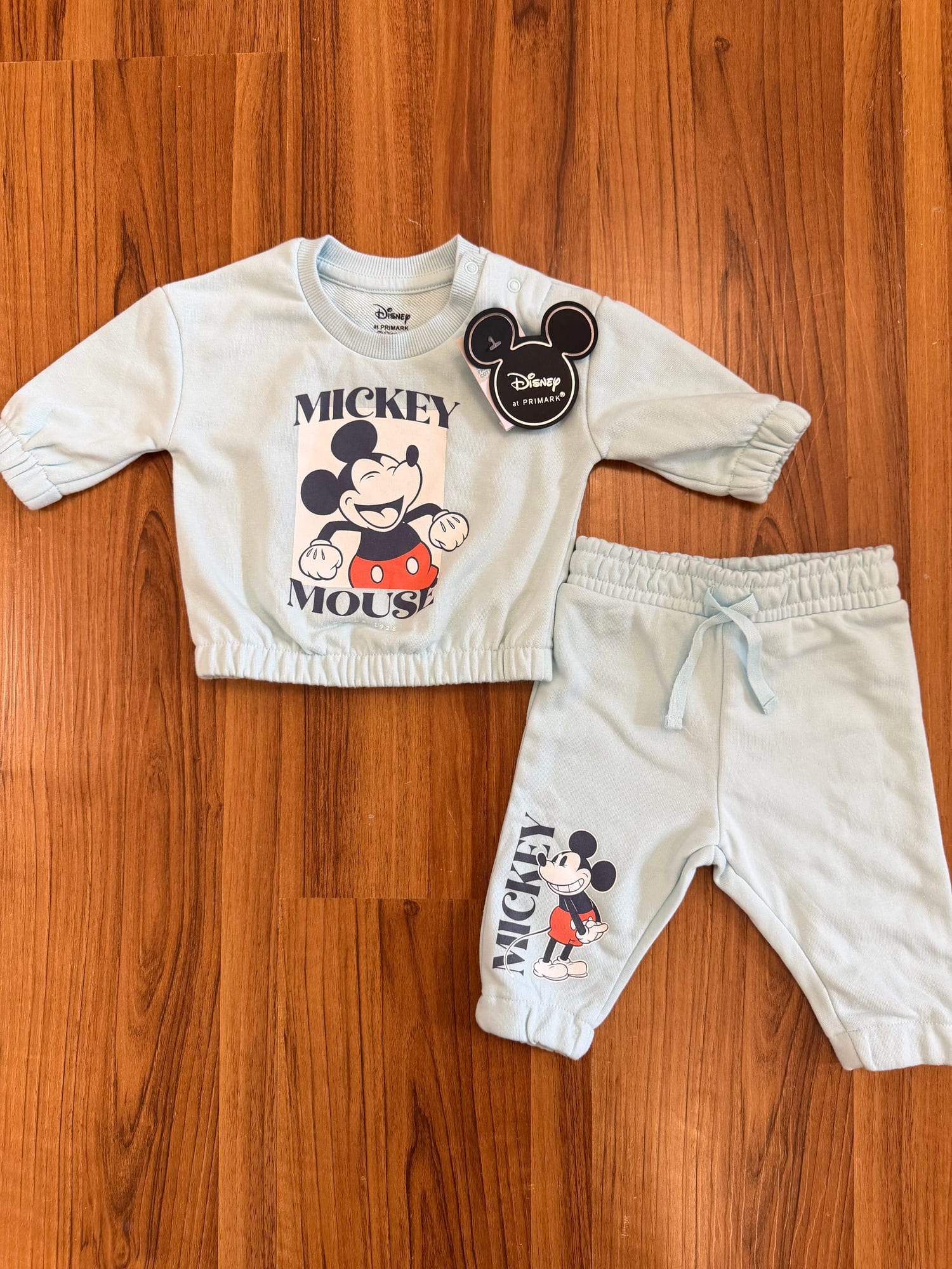 Original Disney Mickey Mouse Sweatshirt & Jogger Pant Set